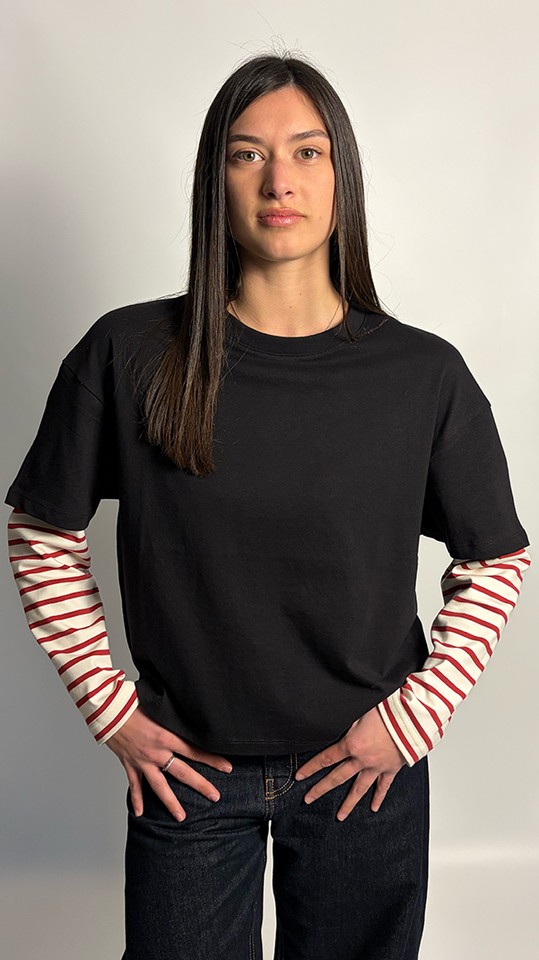 T-Shirt Boxy Fit Doppia Manica Nero / Rigato Rosso e Bianco
