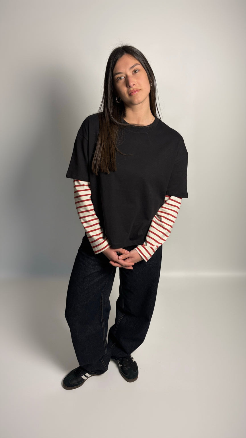 T-Shirt Boxy Fit Doppia Manica Nero / Rigato Rosso e Bianco